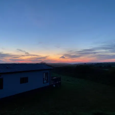 With Sea & Country Views * Newquay (Cornwall)