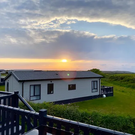 With Sea & Country Views Holiday home *
