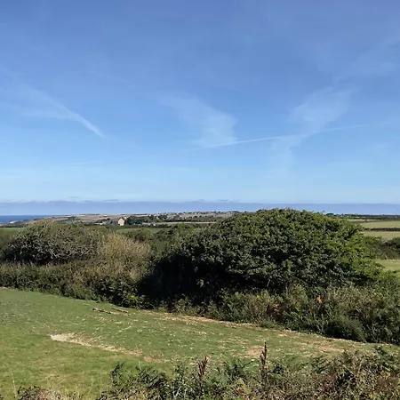 Holiday home With Sea & Country Views Newquay (Cornwall)